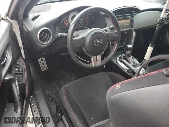 2015 Scion FR-S z VIN JF1ZNAA14F8703283, wystawiony jako Copart lot #50995885 z przebiegiem 101 033 mil mil oraz Szkoda całkowita • Salvage title. Historia ofert i sprzedaży dostępna na DreamBid. Obrazek 8.