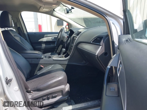 2011 Lincoln MKX with VIN 2LMDJ6JK6BBJ24034, listed as a IAAI auction lot 42006915 with 141,755 mi miles. Bid and sale history available at carsss.com. Image 5.