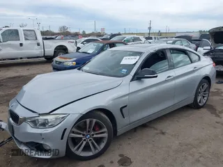 2015 BMW 4 Series 435i xDrive z VIN WBA4B3C58FD670236, wystawiony jako IAAI lot #41364258 z przebiegiem 126 362 mil mil oraz . Historia ofert i sprzedaży dostępna na DreamBid. Obrazek 17.