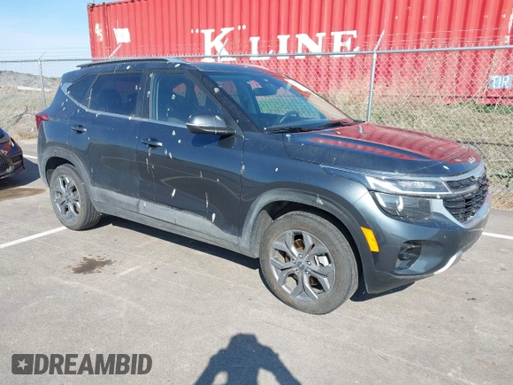 2024 Kia Seltos S z VIN KNDEUCAA1R7606866, wystawiony jako IAAI lot #41860017 z przebiegiem 15 384 mil mil oraz . Historia ofert i sprzedaży dostępna na DreamBid. Obrazek 1.