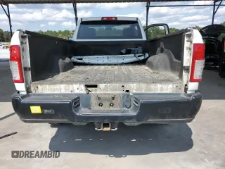 2019 Ram 2500 with VIN 3C6MR4AL3KG645948, listed as a Copart auction lot 70407454 with Not provided miles and Salvage title. Bid and sale history available at DreamBid. Image 6.
