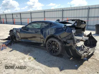 2020 Chevrolet Camaro 2SS z VIN 1G1FH1R73L0100406, wystawiony jako Copart lot #56818305 z przebiegiem 76 573 mil mil oraz Nie do naprawy • Non repairable. Historia ofert i sprzedaży dostępna na DreamBid. Obrazek 2.