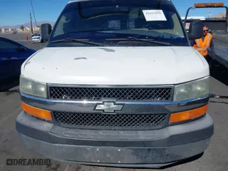 2006 Chevrolet Express Cargo Van with VIN 1GCFG15X061120322, listed as a IAAI auction lot 41611050 with 277,311 mi miles. Bid and sale history available at carsss.com. Image 6.