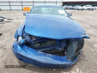 2008 Ford Mustang Deluxe with VIN 1ZVHT80NX85120503, listed as a IAAI auction lot 42530285 with 171,570 mi miles and . Bid and sale history available at DreamBid. Image 13.