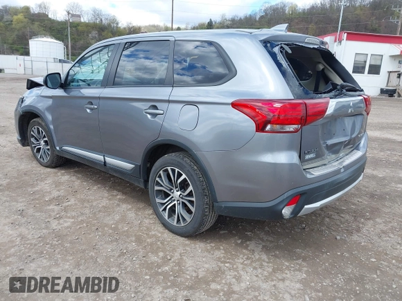 2018 Mitsubishi Outlander ES z VIN JA4AZ3A36JJ004547, wystawiony jako IAAI lot #42048456 z przebiegiem 82 379 mil mil oraz . Historia ofert i sprzedaży dostępna na DreamBid. Obrazek 3.