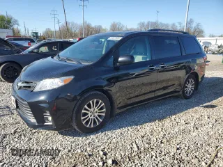 2019 Toyota Sienna XLE Auto Access Seat with VIN 5TDYZ3DC1KS969126, listed as a Copart auction lot 53497695 with 147,989 mi miles and Clean Title. Bid and sale history available at carsss.com. Image 1.