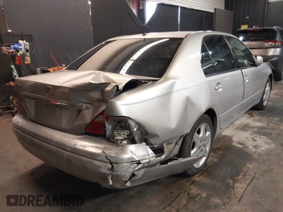 2004 Lexus LS 430 with VIN JTHBN36F640167796, listed as a IAAI auction lot 41888663 with 269,331 mi miles and . Bid and sale history available at DreamBid. Image 4.