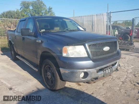 2006 Ford F-150 XLT with VIN 1FTPW14516FB55641, listed as a IAAI auction lot 41798864 with 204,517 mi miles. Bid and sale history available at carsss.com. Image 1.