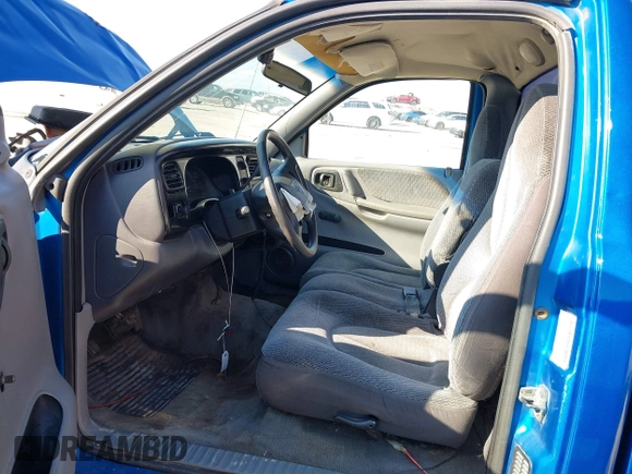1998 Dodge Dakota SLT with VIN 1B7FL26XXWS716967, listed as a IAAI auction lot 41492594 with 189,176 mi miles and . Bid and sale history available at DreamBid. Image 5.
