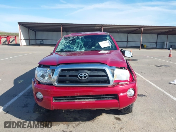 2006 Toyota Tacoma with VIN 5TEUU42N76Z303968, listed as a IAAI auction lot 41520700 with 146,888 mi miles. Bid and sale history available at carsss.com. Image 13.