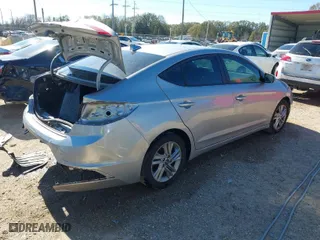 2020 Hyundai Elantra Value Edition with VIN 5NPD84LFXLH615311, listed as a IAAI auction lot 41219798 with 77,300 mi miles. Bid and sale history available at carsss.com. Image 4.