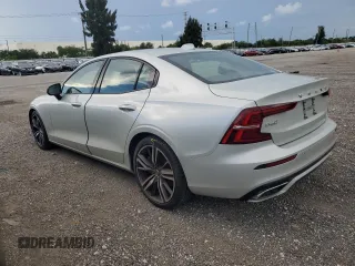 2019 Volvo S60 R-Design with VIN 7JRA22TM1KG014610, listed as a Copart auction lot 49014773 with 39,279 mi miles. Bid and sale history available at carsss.com. Image 2.