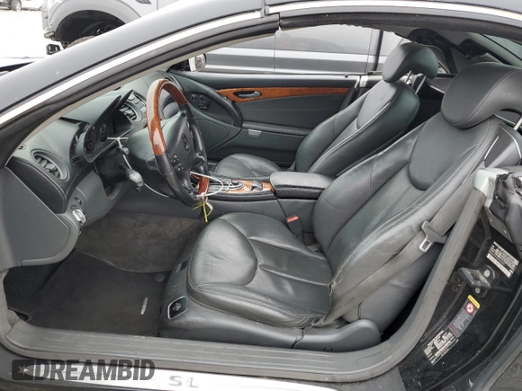 2004 Mercedes-Benz SL 500 z VIN WDBSK75F64F064909, wystawiony jako Copart lot #53129565 z przebiegiem 164 091 mil mil oraz Szkoda całkowita • Salvage title. Historia ofert i sprzedaży dostępna na DreamBid. Obrazek 7.