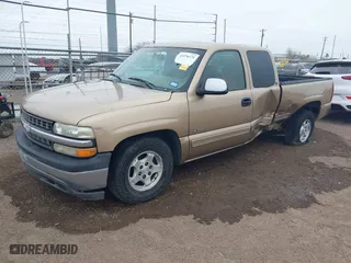 2000 Chevrolet Silverado 1500 LS with VIN 2GCEC19TXY1201498, listed as a IAAI auction lot 41576171 with 244,959 mi miles. Bid and sale history available at carsss.com. Image 2.