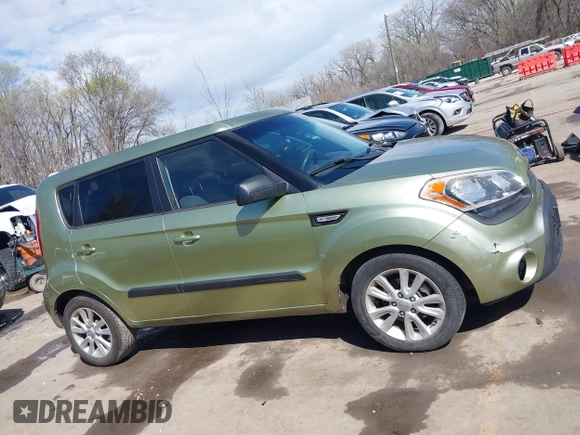 2013 Kia Soul with VIN KNDJT2A57D7635604, listed as a IAAI auction lot 41761711 with 189,848 mi miles. Bid and sale history available at carsss.com. Image 13.