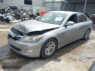 2013 Hyundai Genesis 3.8L with VIN KMHGC4DD5DU233358, listed as a IAAI auction lot 41954695 with 247,464 mi miles. Bid and sale history available at carsss.com. Image 17.