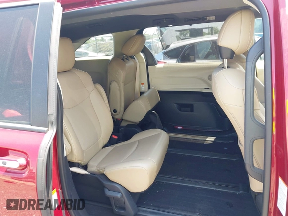 2021 Toyota Sienna XLE with VIN 5TDYSKFC5MS018541, listed as a IAAI auction lot 42579671 with 86,949 mi miles and . Bid and sale history available at DreamBid. Image 8.