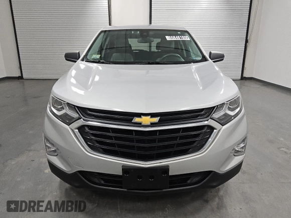 2020 Chevrolet Equinox LS z VIN 2GNAXFEV8L6197414, wystawiony jako Copart lot #55846185 z przebiegiem 105 418 mil mil oraz Czysty tytuł • Clean title. Historia ofert i sprzedaży dostępna na DreamBid. Obrazek 5.