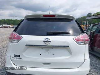 2016 Nissan Rogue S with VIN KNMAT2MTXGP612171, listed as a IAAI auction lot 42041712 with 181,246 mi miles. Bid and sale history available at carsss.com. Image 16.
