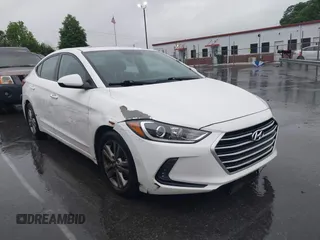 2017 Hyundai Elantra SE z VIN 5NPD84LF1HH138811, wystawiony jako IAAI lot #42250603 z przebiegiem 151 983 mil mil oraz . Historia ofert i sprzedaży dostępna na DreamBid. Obrazek 1.