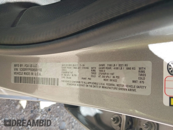 2025 Ram 1500 Big Horn z VIN 1C6SRFFP9SN581193, wystawiony jako IAAI lot #41874738 z przebiegiem 27 347 mil mil oraz . Historia ofert i sprzedaży dostępna na DreamBid. Obrazek 9.