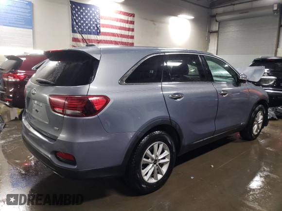 2020 Kia Sorento LX with VIN 5XYPGDA38LG630213, listed as a Copart auction lot 83907564 with Not Provided miles and Salvage Title. Bid and sale history available at DreamBid. Image 3.