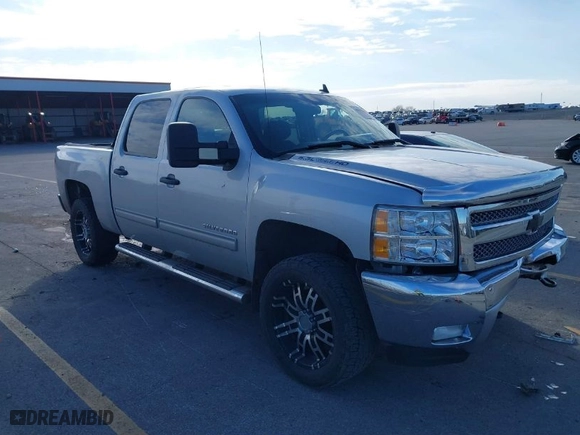 2012 Chevrolet Silverado 1500 LT with VIN 1GCPKSE70CF141159, listed as a IAAI auction lot 40953651 with 141,375 mi miles. Bid and sale history available at carsss.com. Image 1.