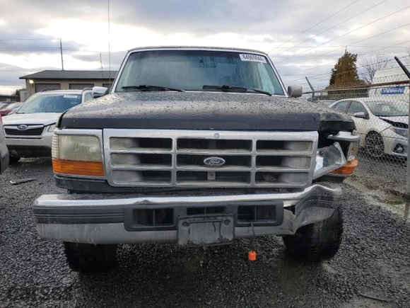 1996 Ford F-250 HD with VIN 1FTHF26F2TEA79509, listed as a Copart auction lot 84965044 with 366,844 mi miles and Salvage Title. Bid and sale history available at carsss.com. Image 5.