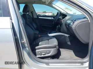 2010 Audi A4 Premium Plus z VIN WAUEFAFL0AN006765, wystawiony jako IAAI lot #42273129 z przebiegiem 136 960 mil mil oraz . Historia ofert i sprzedaży dostępna na DreamBid. Obrazek 5.