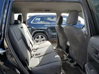 2016 Toyota Highlander LE with VIN 5TDBKRFH2GS330914, listed as a Copart auction lot 46844925 with 136,702 mi miles and Salvage Title. Bid and sale history available at carsss.com. Image 11.
