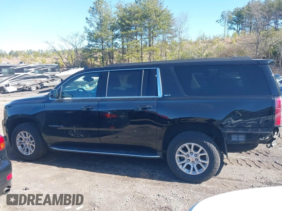 2019 GMC Yukon XL SLT with VIN 1GKS1GKC7KR366062, listed as a IAAI auction lot 41485559 with 86,290 mi miles. Bid and sale history available at carsss.com. Image 14.