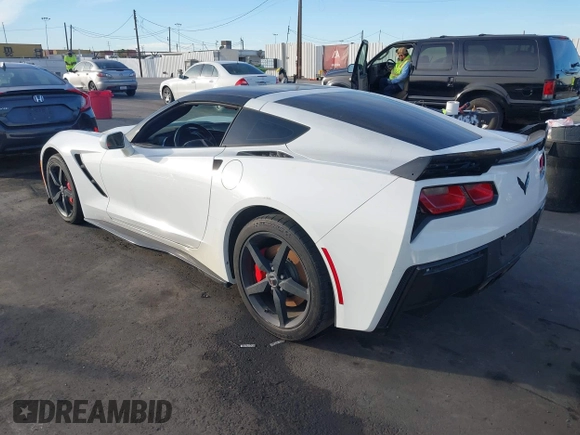 2015 Chevrolet Corvette 1LT z VIN 1G1YB2D72F5124033, wystawiony jako IAAI lot #41396693 z przebiegiem 26 056 mil mil oraz . Historia ofert i sprzedaży dostępna na DreamBid. Obrazek 3.