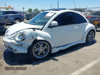 1999 Volkswagen Beetle GLS with VIN 3VWCC21C9XM451389, listed as a IAAI auction lot 42542673 with 162,062 mi miles and . Bid and sale history available at DreamBid. Image 2.