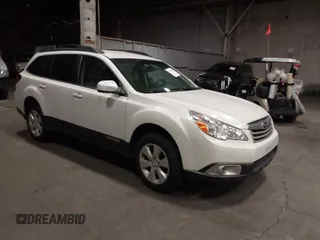 2010 Subaru Outback Premium All-Weather Anniversary z VIN 4S4BRBCC3A3317654, wystawiony jako IAAI lot #41935655 z przebiegiem 171 756 mil mil oraz . Historia ofert i sprzedaży dostępna na DreamBid. Obrazek 1.
