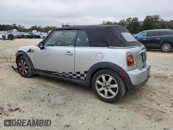 2009 MINI Convertible с VIN WMWMR33579TU95581, выставлен на аукционе Copart как лот 45914735 с пробегом 129 790 миль миль и Списание • Salvage title. История ставок и продаж доступна на DreamBid. Изображение 2.