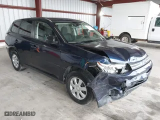 2014 Mitsubishi Outlander ES with VIN JA4AD2A35EZ008413, listed as a IAAI auction lot 41809477 with 102,366 mi miles. Bid and sale history available at carsss.com. Image 1.