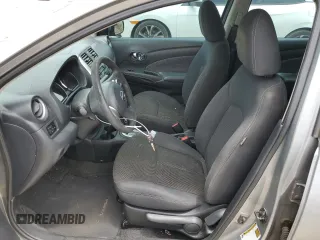 2014 Nissan Versa SV z VIN 3N1CN7AP6EL823225, wystawiony jako Copart lot #58518375 z przebiegiem 101 942 mil mil oraz Szkoda całkowita • Salvage title. Historia ofert i sprzedaży dostępna na DreamBid. Obrazek 7.