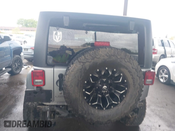 2018 Jeep Wrangler Unlimited Rubicon Recon с VIN 1C4BJWFG1JL851768, выставлен на аукционе IAAI как лот 41882130 с пробегом 42 714 миль миль и . История ставок и продаж доступна на DreamBid. Изображение 17.