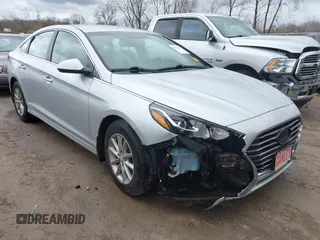 2018 Hyundai Sonata SE with VIN 5NPE24AF8JH682138, listed as a IAAI auction lot 42024533 with 69,462 mi miles and . Bid and sale history available at carsss.com. Image 1.