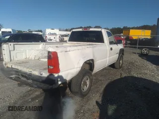 2007 Chevrolet Silverado 2500 with VIN 1GBHC24U57E109185, listed as a IAAI auction lot 41641004 with 431,260 mi miles. Bid and sale history available at carsss.com. Image 4.