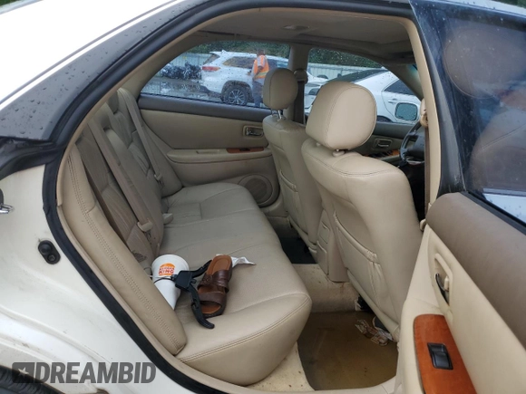 2001 Lexus ES 300 with VIN JT8BF28G510319575, listed as a Copart auction lot 54321275 with 139,224 mi miles and Non Repairable. Bid and sale history available at DreamBid. Image 10.