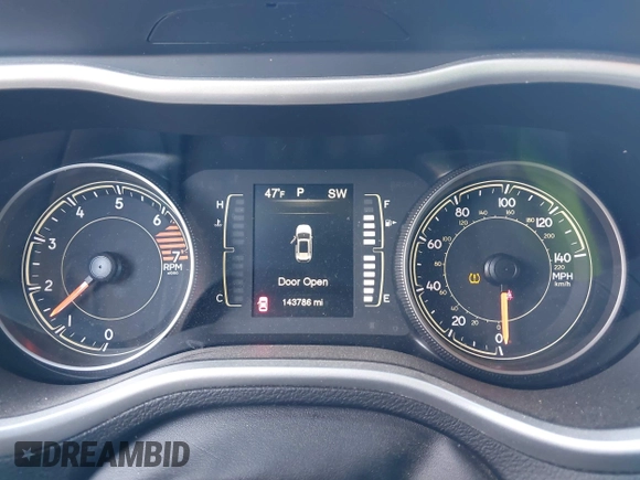 2018 Jeep Cherokee Latitude Plus с VIN 1C4PJMLB1JD532917, выставлен на аукционе IAAI как лот 41992641 с пробегом 143 786 миль миль и . История ставок и продаж доступна на DreamBid. Изображение 7.