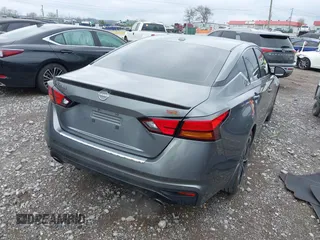 2023 Nissan Altima 2.5 SR with VIN 1N4BL4CV2PN406086, listed as a IAAI auction lot 41919424 with 27,098 mi miles. Bid and sale history available at carsss.com. Image 4.