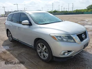 2015 Nissan Pathfinder S with VIN 5N1AR2MM6FC720408, listed as a IAAI auction lot 42752896 with 203,795 mi miles and . Bid and sale history available at DreamBid. Image 1.