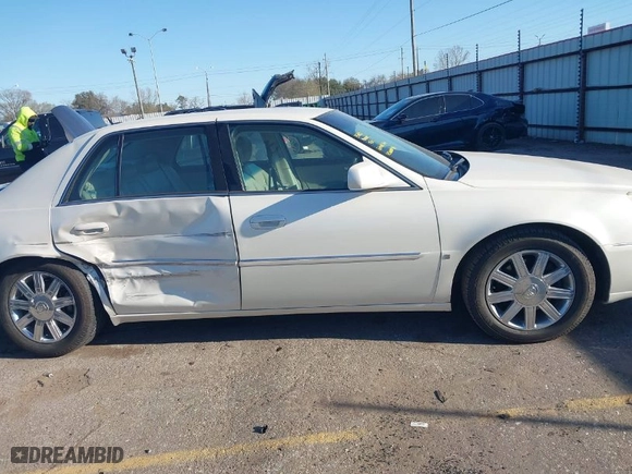 2008 Cadillac DTS w/1SC with VIN 1G6KD57Y68U176385, listed as a IAAI auction lot 41720743 with 151,208 mi miles. Bid and sale history available at carsss.com. Image 13.