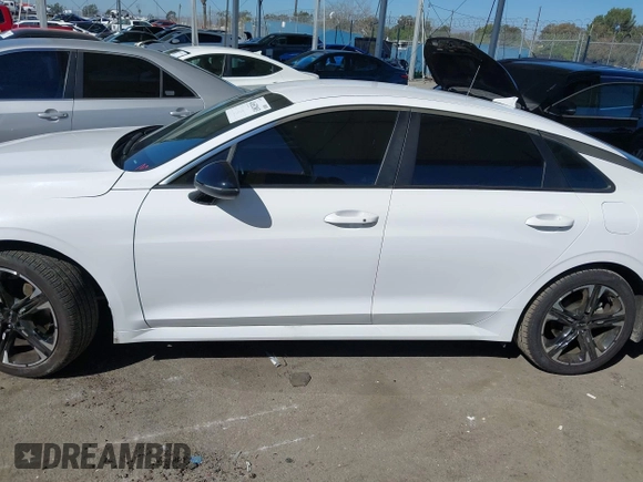 2023 Kia K5 GT-Line z VIN 5XXG64J22PG224092, wystawiony jako IAAI lot #41652803 z przebiegiem 50 326 mil mil oraz . Historia ofert i sprzedaży dostępna na DreamBid. Obrazek 15.