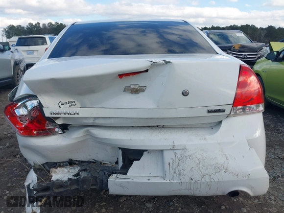 2013 Chevrolet Impala Police z VIN 2G1WD5E38D1124003, wystawiony jako IAAI lot #41231039 z przebiegiem 172 366 mil mil oraz . Historia ofert i sprzedaży dostępna na DreamBid. Obrazek 6.