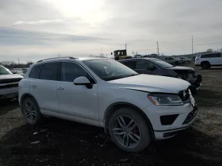 2016 Volkswagen Touareg Sport с VIN WVGEF9BPXGD011699, выставлен на аукционе Copart как лот 85089304 с пробегом 107 792 миль миль и Списание • Salvage title. История ставок и продаж доступна на DreamBid. Изображение 4.