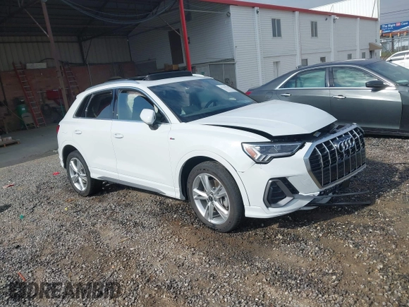 2024 Audi Q3 S line Premium z VIN WA1DECF3XR1108195, wystawiony jako IAAI lot #41833728 z przebiegiem Nie podano mil oraz . Historia ofert i sprzedaży dostępna na DreamBid. Obrazek 1.