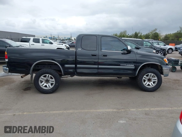 2001 Toyota Tundra SR5 with VIN 5TBRT34181S197753, listed as a IAAI auction lot 42064862 with 261,523 mi miles. Bid and sale history available at carsss.com. Image 13.